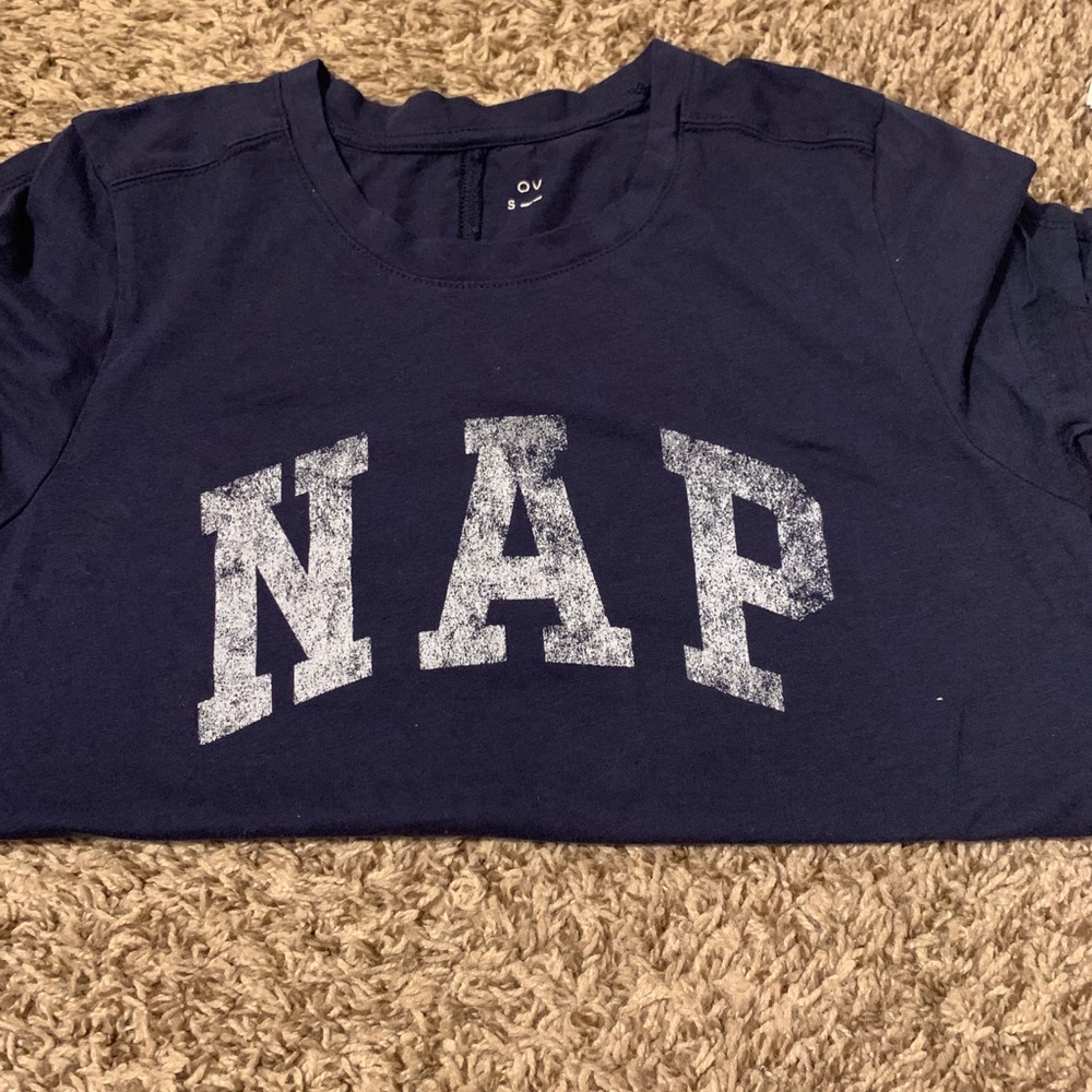 Gap tshirt